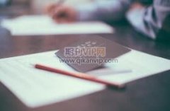 出镜记者现场报道的场面驾驭